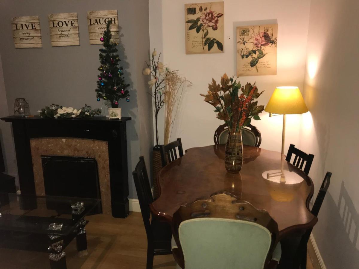 New Cross House Apartment Wolverhampton Bagian luar foto