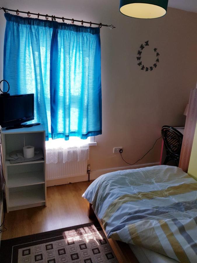 New Cross House Apartment Wolverhampton Bagian luar foto