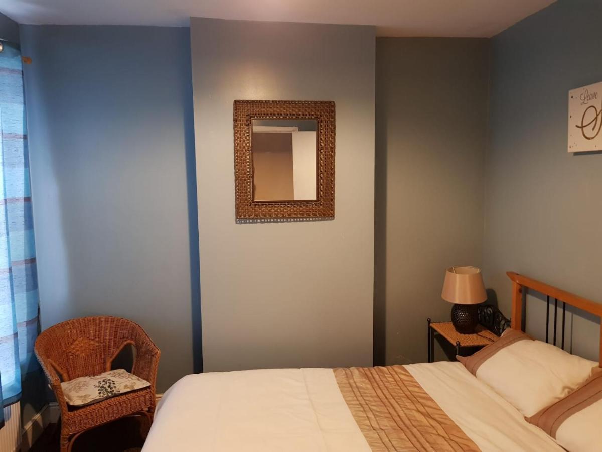 New Cross House Apartment Wolverhampton Bagian luar foto