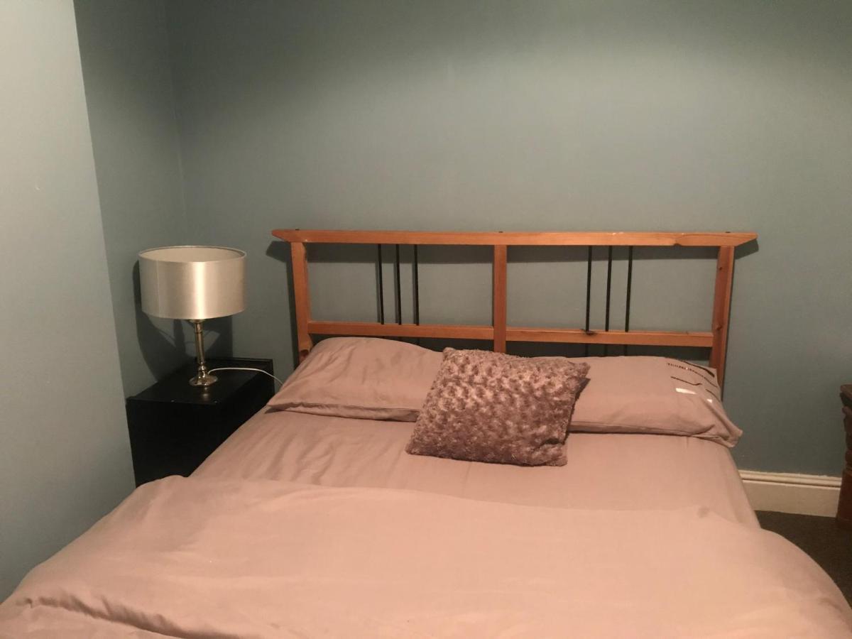 New Cross House Apartment Wolverhampton Bagian luar foto