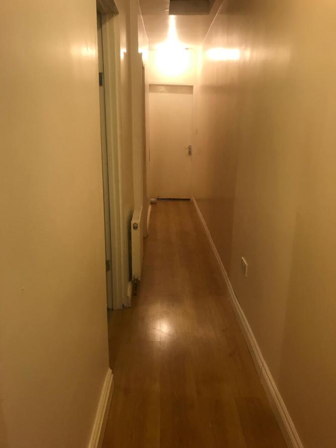 New Cross House Apartment Wolverhampton Bagian luar foto